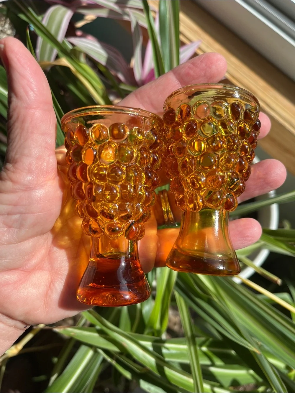 Pair Vtg Amber Glass Hobnail Shot Or Cordial Glasses MCM Bar Taiwan *READ*